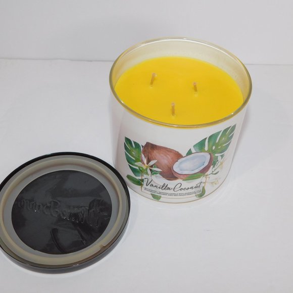Bath & Body Works White Barn Vanilla Coconut scented 3-Wick Candle - UNUSED READ - Picture 2 of 6